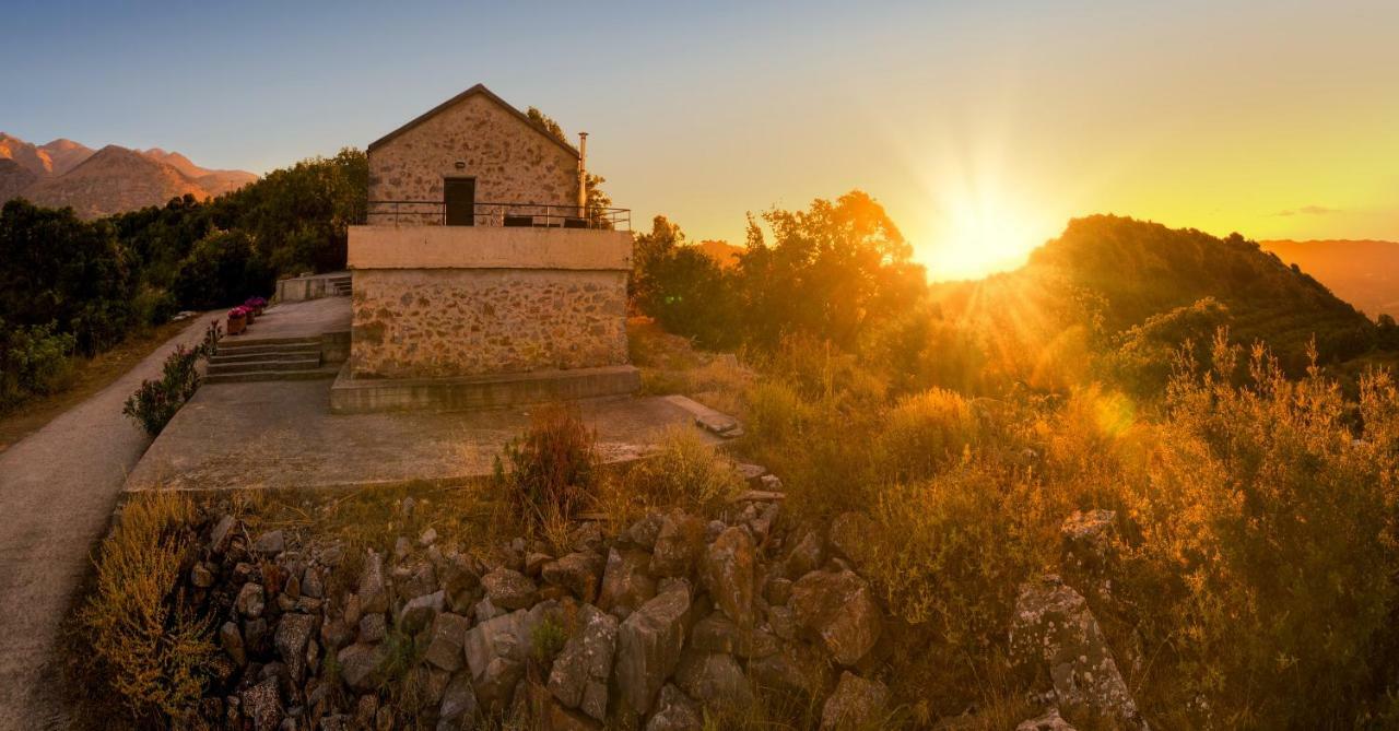 Lithari Villa Kámboi Exteriör bild