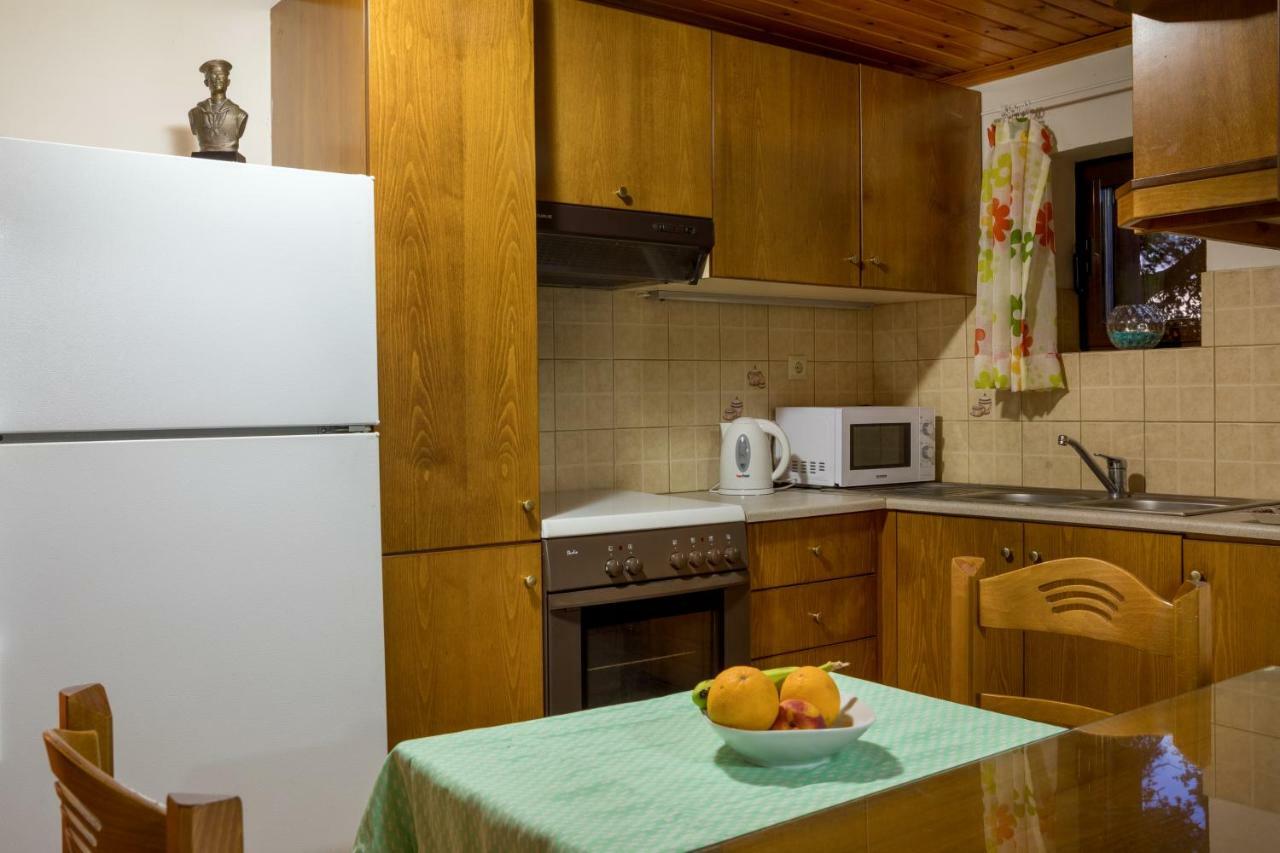 Lithari Villa Kámboi Exteriör bild